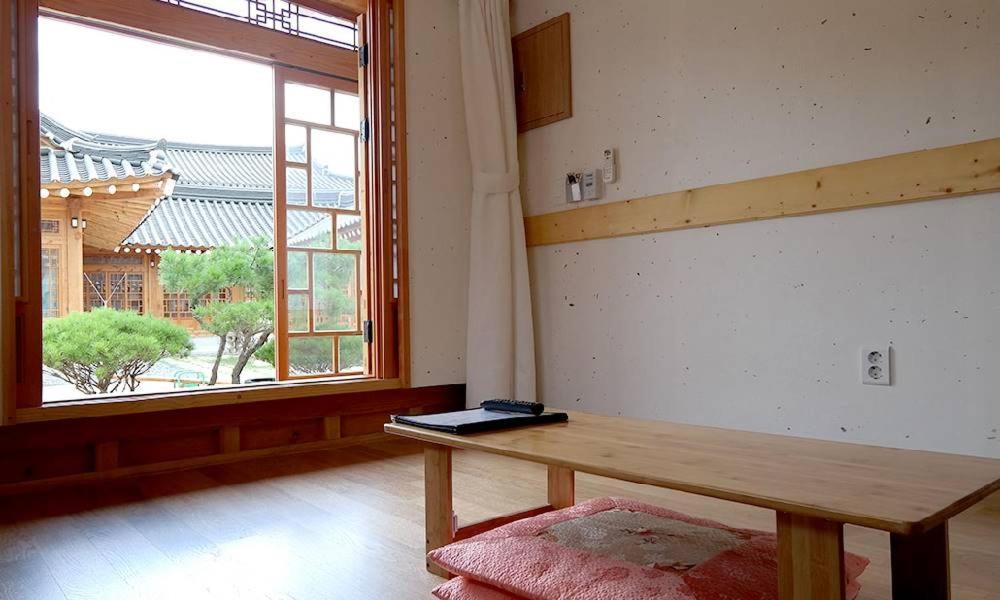 Hwangnamguan Hanok Village Γκιονγκγού Εξωτερικό φωτογραφία