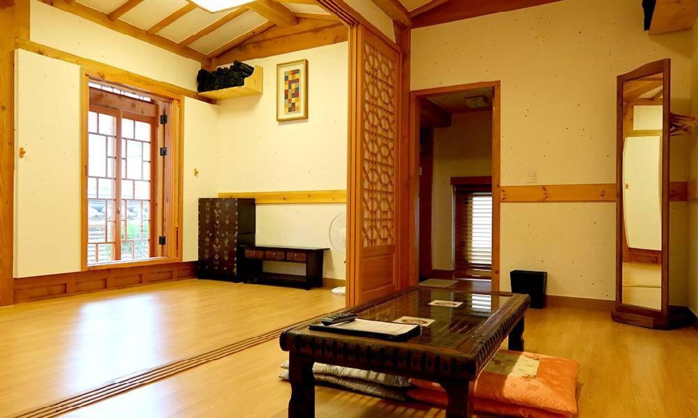 Hwangnamguan Hanok Village Γκιονγκγού Εξωτερικό φωτογραφία