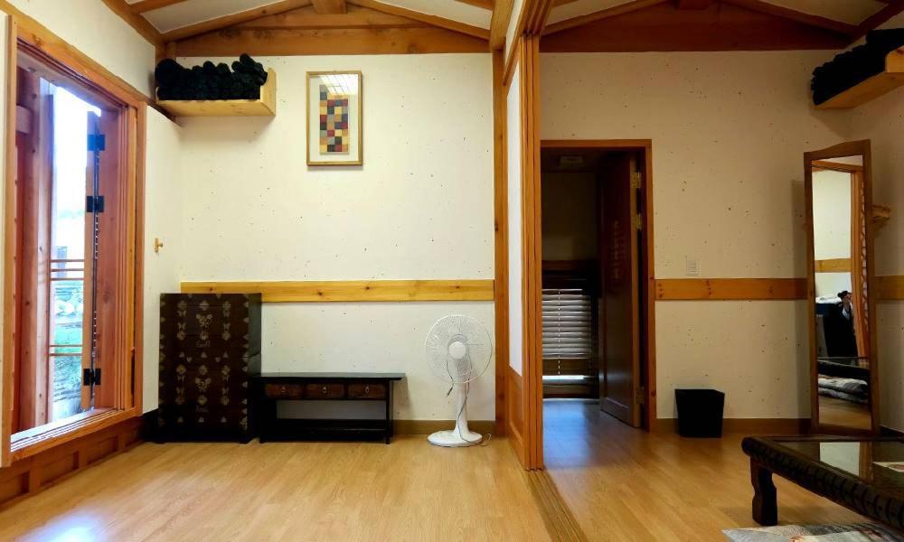 Hwangnamguan Hanok Village Γκιονγκγού Εξωτερικό φωτογραφία